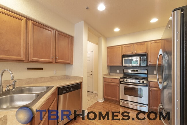 Photo - 14300 Waterside Ln