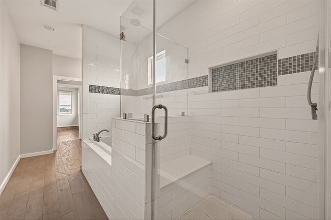 Photo - 1819 South St