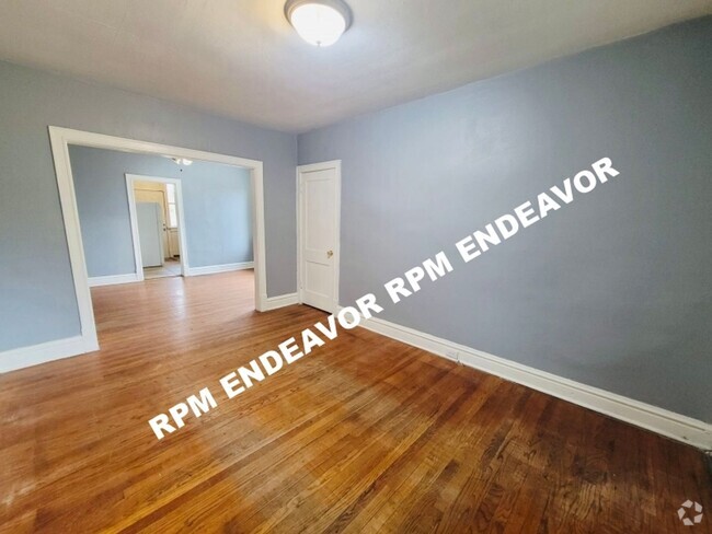 Building Photo - 4815 Anderson Ave Unit 4815 Anderson Avenue Rental