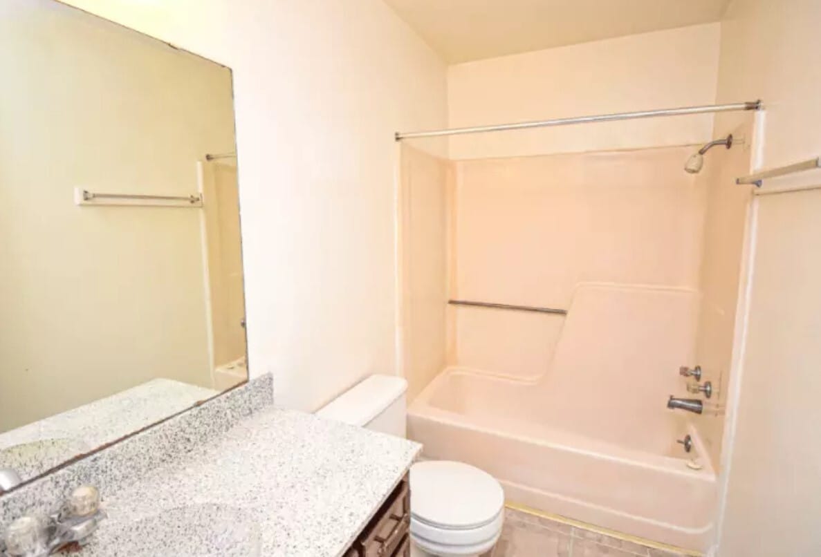 Photo - 3025 Waller St