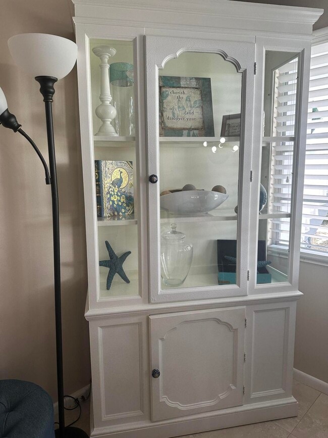 Photo - 51 Tilford C Unidad 51