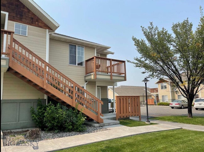 Building Photo - 763 Forestglen Dr Unit E