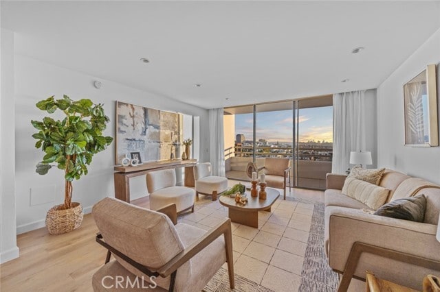 Photo - 343 Pioneer Dr Unit 1101