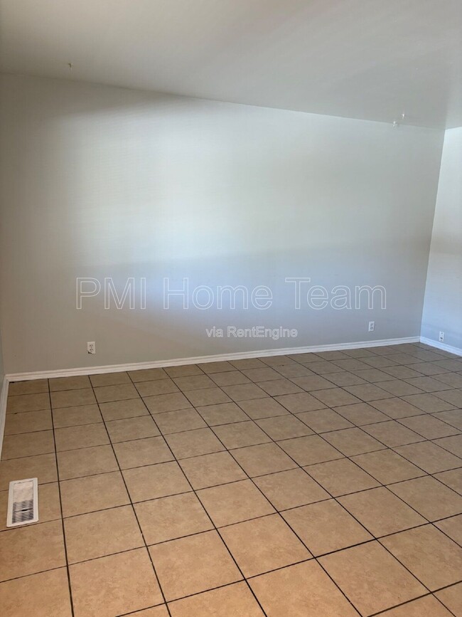 Photo - 3476 Brinker Ave Unit 2