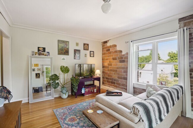 Photo - 2733 Girard Ave S Unit 306