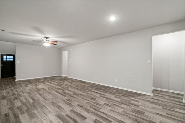 Photo - 25738 Boxwood Hedge Ln