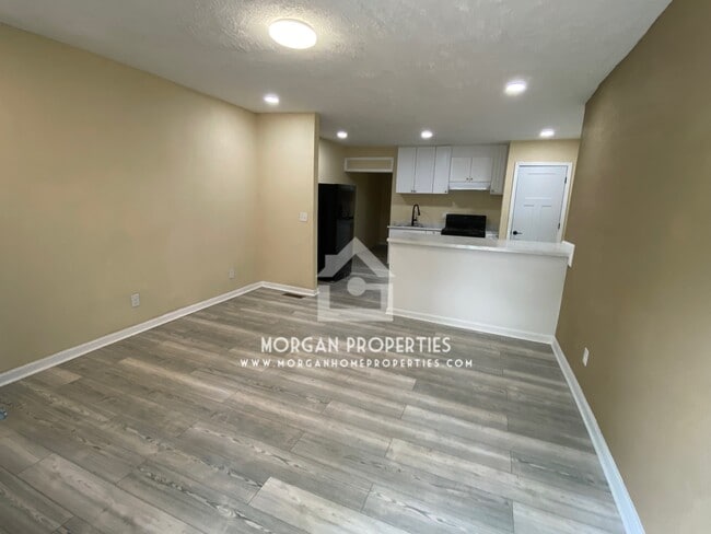 Photo - 1140 Manor Ct