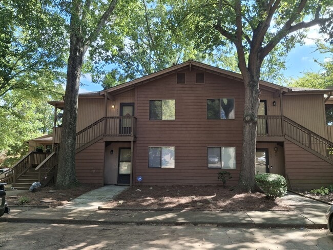 Building Photo - 1445 Riverwood Ct Unit 1445