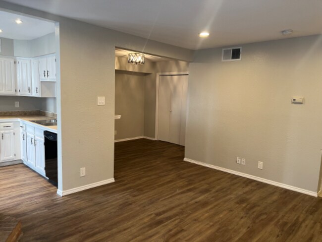 Photo - 6028 Stoneybrook Dr