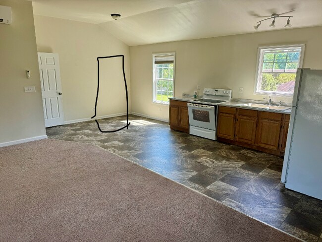 Photo - 208 Shoals Rd House