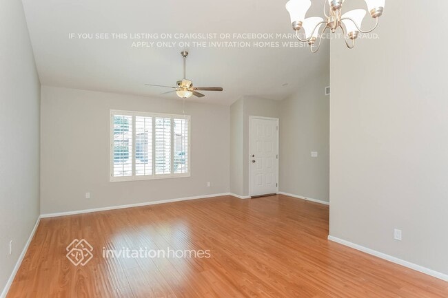 Photo - 5954 E Elmwood St