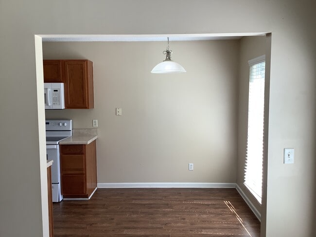 Photo - 432 Laurel Hill Cir