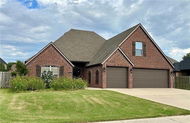 Photo - 3909 SW Stonefield St