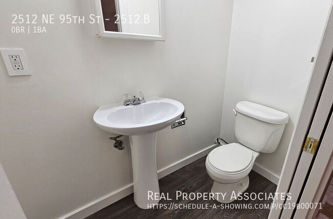 Photo - 2512 NE 95th St Unit 2512.B