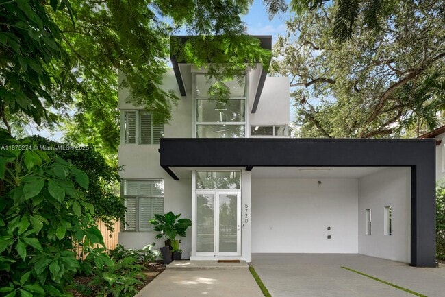 Building Photo - 5720 SW 24th St Rental