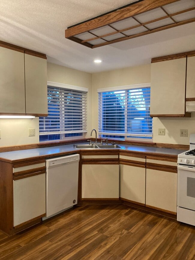 Photo - Single level Home in Newberg