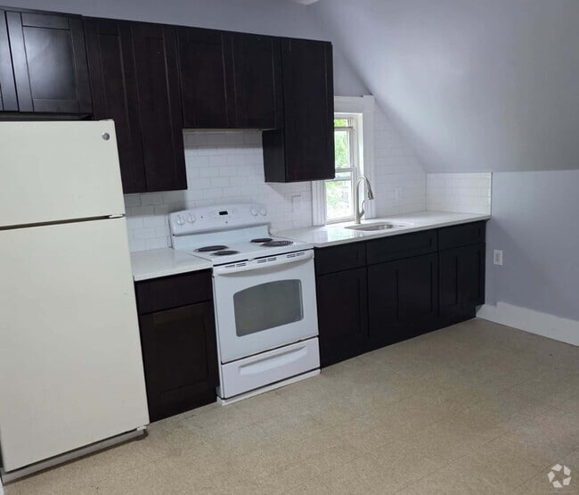 Building Photo - 116 Locust St Unit 3 Rental