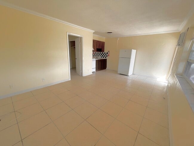 Photo - 531 C St Unit 3
