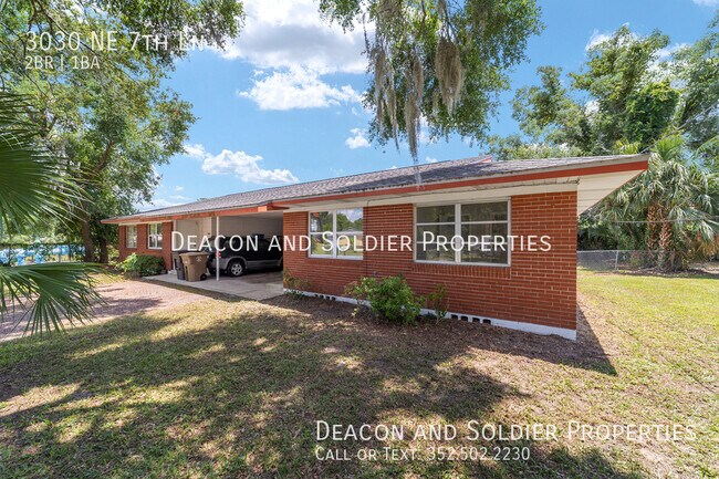 Photo - 3030 NE 7th Ln