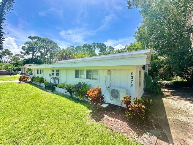 Building Photo - PHA (4073 Springs Ln) Unit #4073