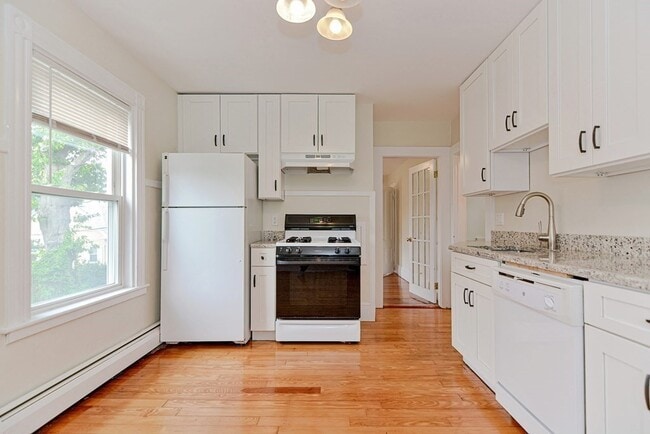 Photo - 71 W Milton St