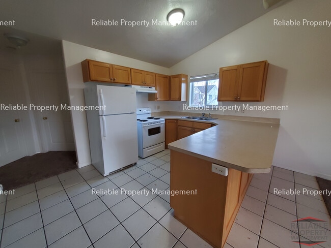 Photo - 695 John Adams Pky Unit 2