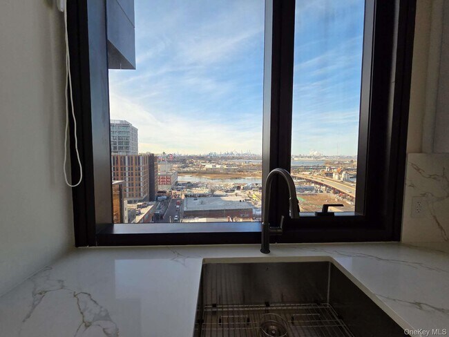 Photo - 36-21 Prince St