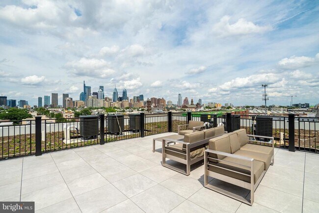 Photo - 2201 Washington Ave Unit 405