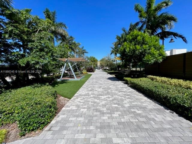 Photo - 5300 Paseo Blvd Unidad 607