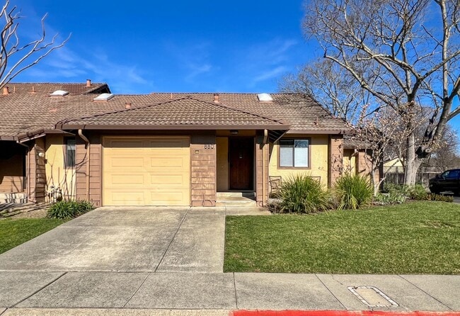 Building Photo - Beautifully Remodeled 2-Bedroom, 2-Bathroom Townhome with Single-Car Garage