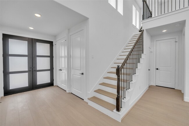 Photo - 4320 Avron Dr