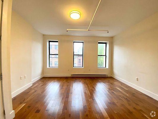 Building Photo - 2 bedroom in New York NY 10035 Unit 4 Rental