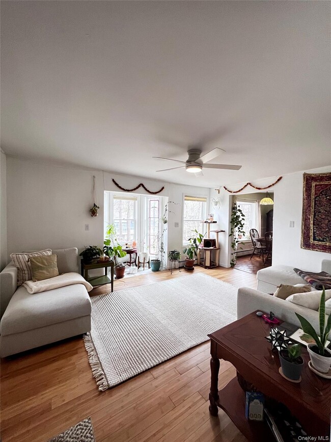 Photo - 16 Yoeman Ln