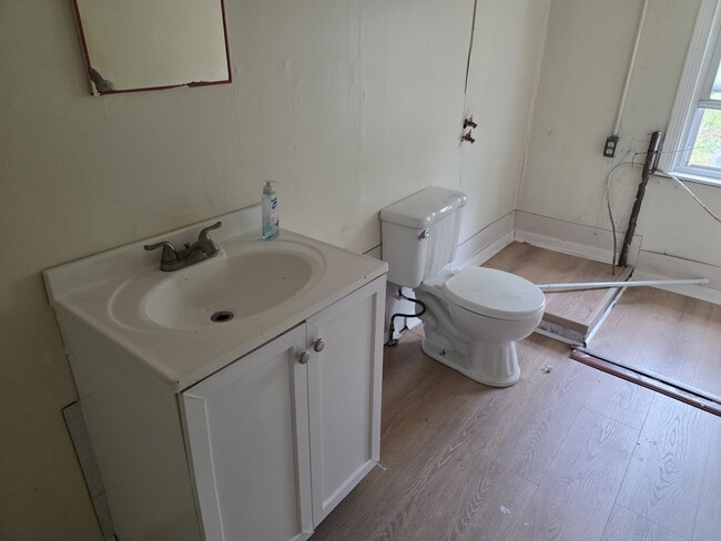 Photo - 205 Haussauer Rd