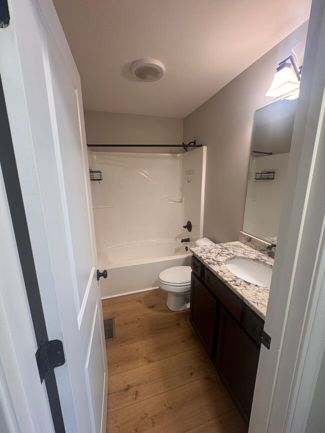 Photo - 806 Lisbon Ave