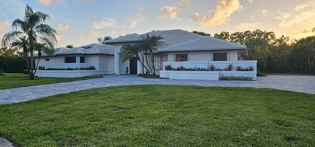 Building Photo - 21046 N Sweetwater Ln Rental