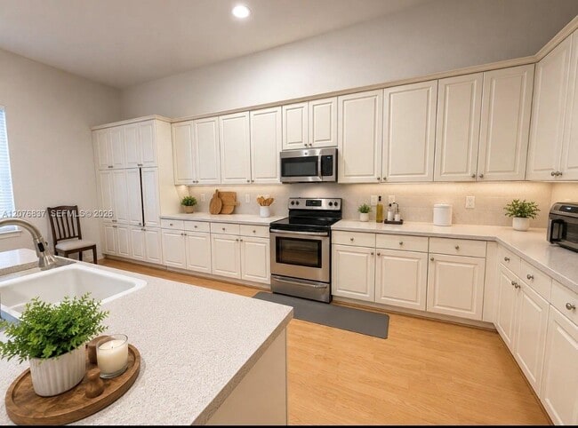 Photo - 1213 Skylark Dr