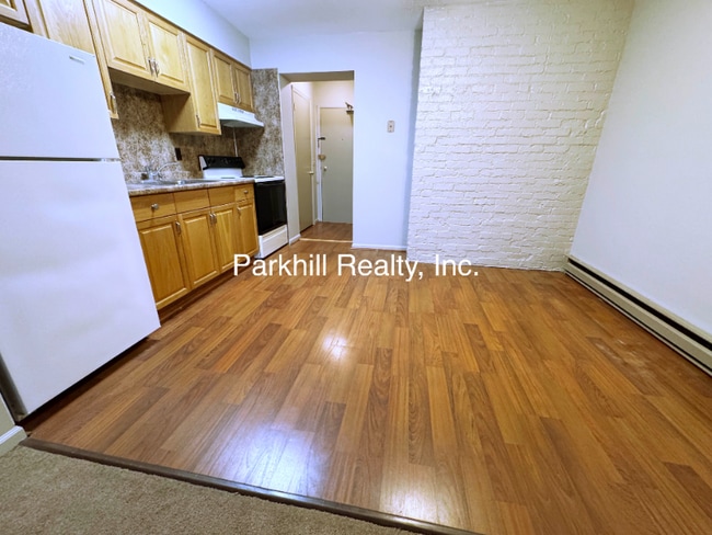 Building Photo - 420 W Pennsylvania Ave