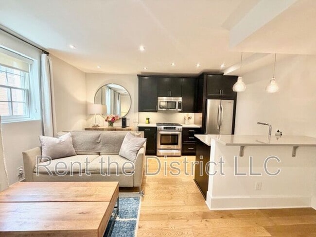 Photo - 2926 Porter St NW Unit #107