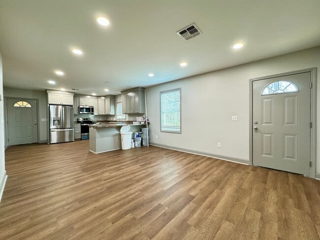 Photo - 3 Bed, 2 Bath Home in Ruston