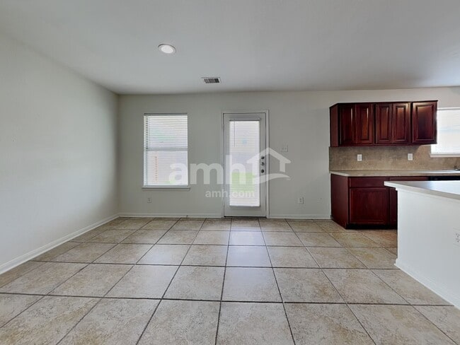 Photo - 20719 Dickinson Manor Ln