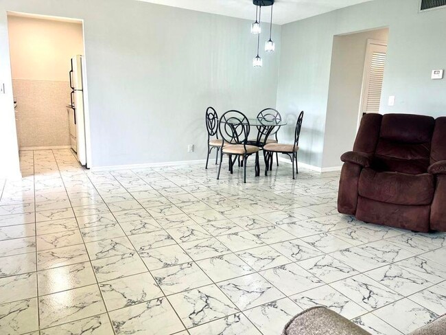 Photo - 216 N Federal Hwy Unit 6