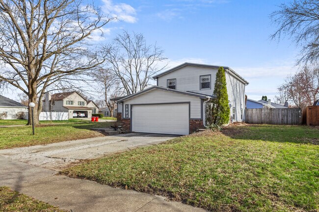 1903 Sumac Dr