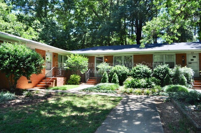 Photo - 806 Chamberlain St