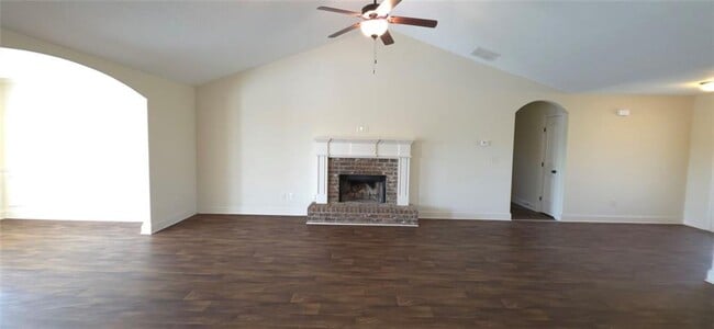 Photo - 2125 Savannah Dr