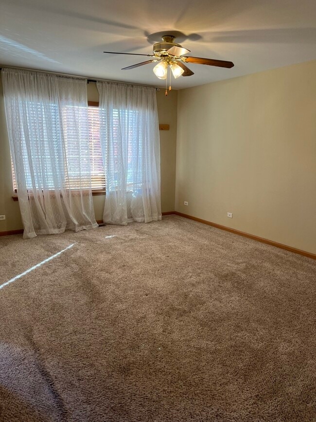 Photo - 18132 Lake Shore Dr