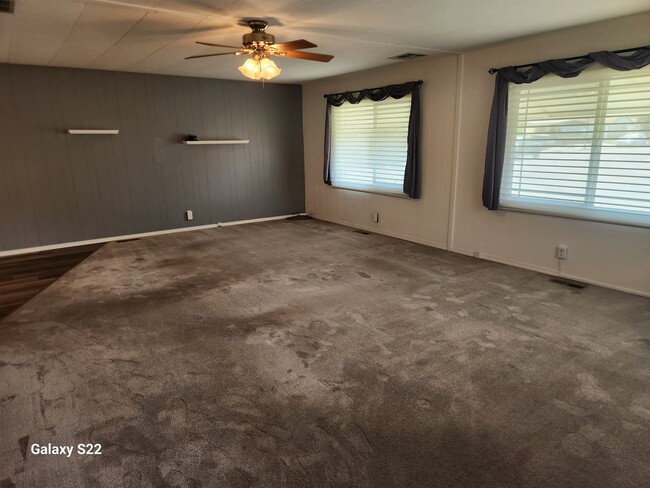Photo - Charming 2-bedroom, 2- bathroom, mobile ho...