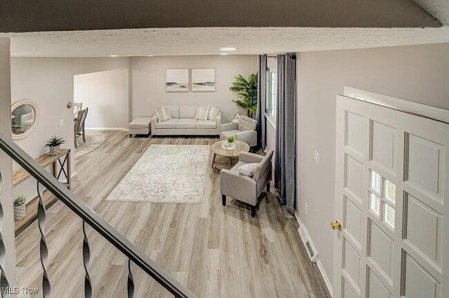 Photo - 38109 Poplar Dr