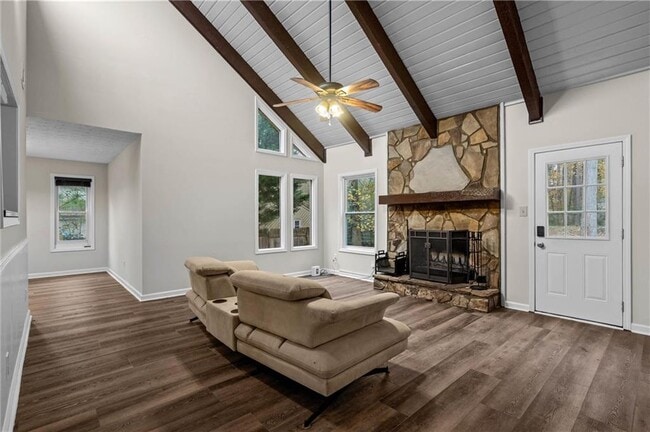 Photo - 2400 Salem Dr