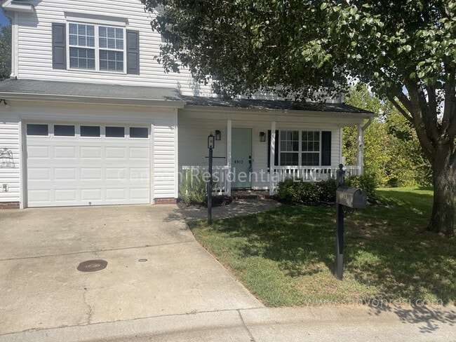 Photo - Beautiful 3b Room!Move in ready!